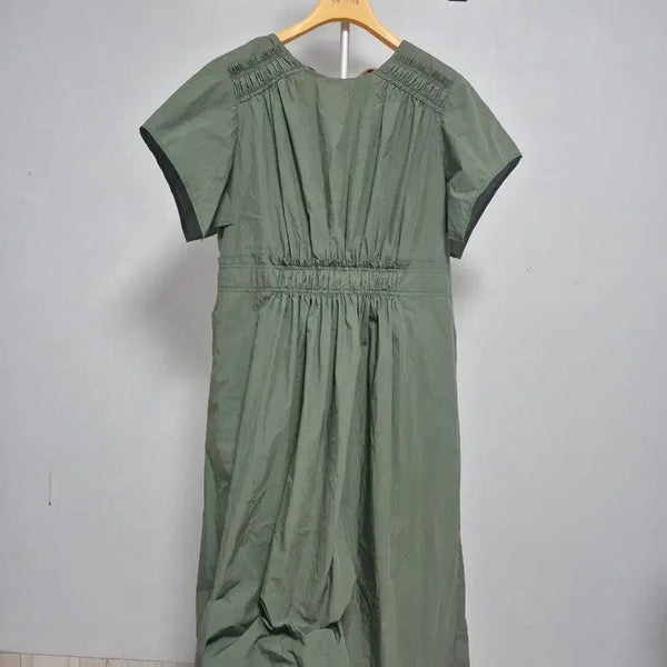 [BUNJANG] Olive Green Shirring Long Dress / 올리브 그린 셔링 원피스