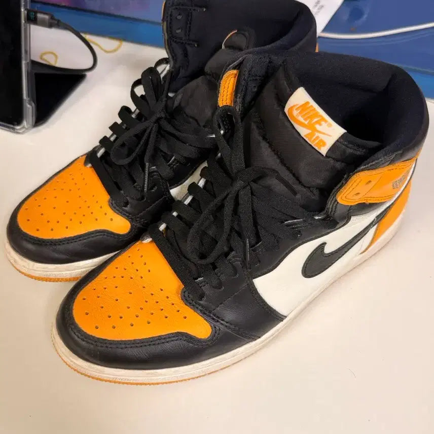 [BUNJANG] Nike Jordan Yellow / 나이키 조던 옐로우