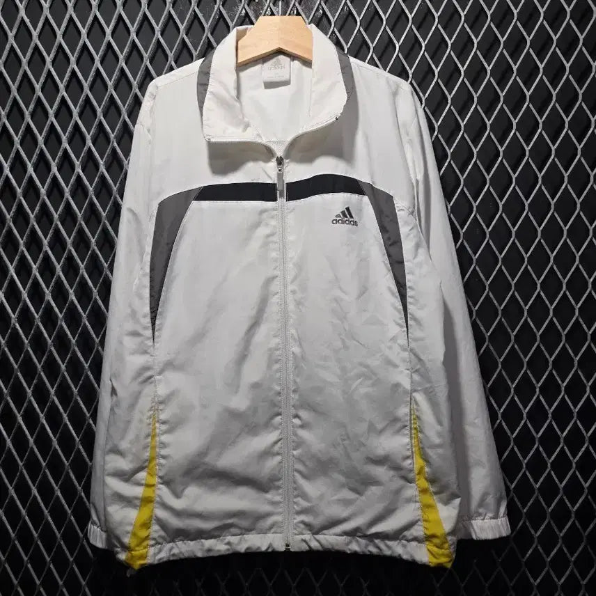 [BUNJANG] Adidas Windbreaker Jacket Size 95 / 아디다스 바람막이 95