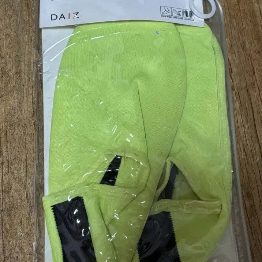 [BUNJANG] DAIZ Aqua Socks, M Size, Water Shoes / DAIZ 아쿠아 삭스 M 사이즈 아쿠아슈즈 워터파크 물놀이신발