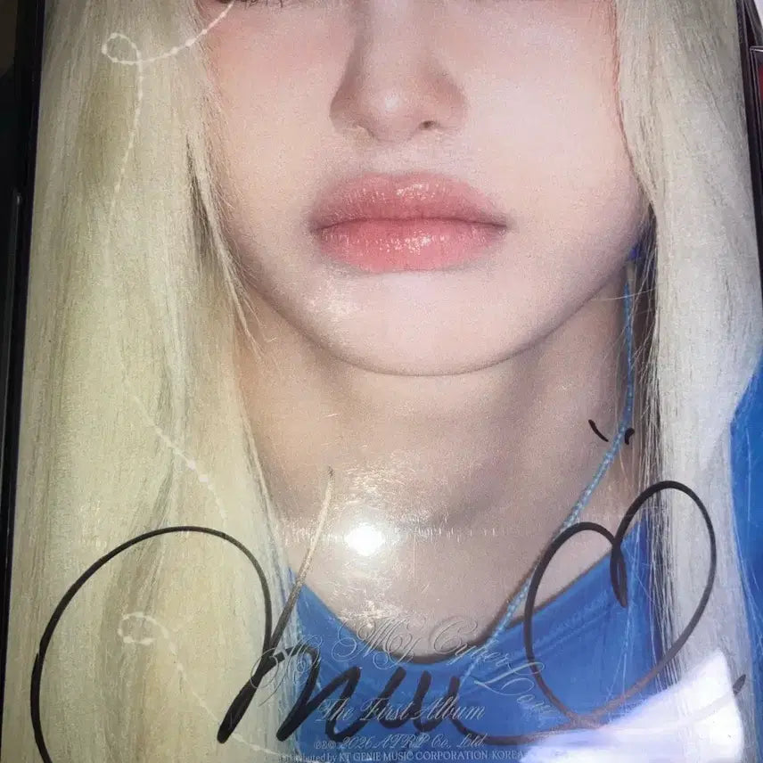 [BUNJANG] LOONA Chuu Signed CD / 이달소 츄 chuu 정규 앨범 친필 싸인 CD