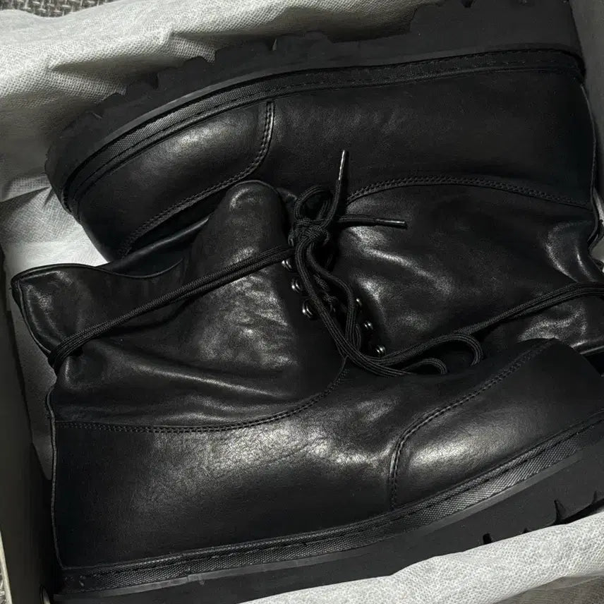 [BUNJANG] Romantic Move Heavy Duty Boots 260 Size / 네고x (유일매물)로맨틱무브 헤비 듀티 부츠 260사이즈