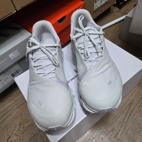 [BUNJANG] On Running Cloudmonster 2 Running Shoes - Size 260 / 온 러닝 파프 클라우드 몬스터2 260사이즈