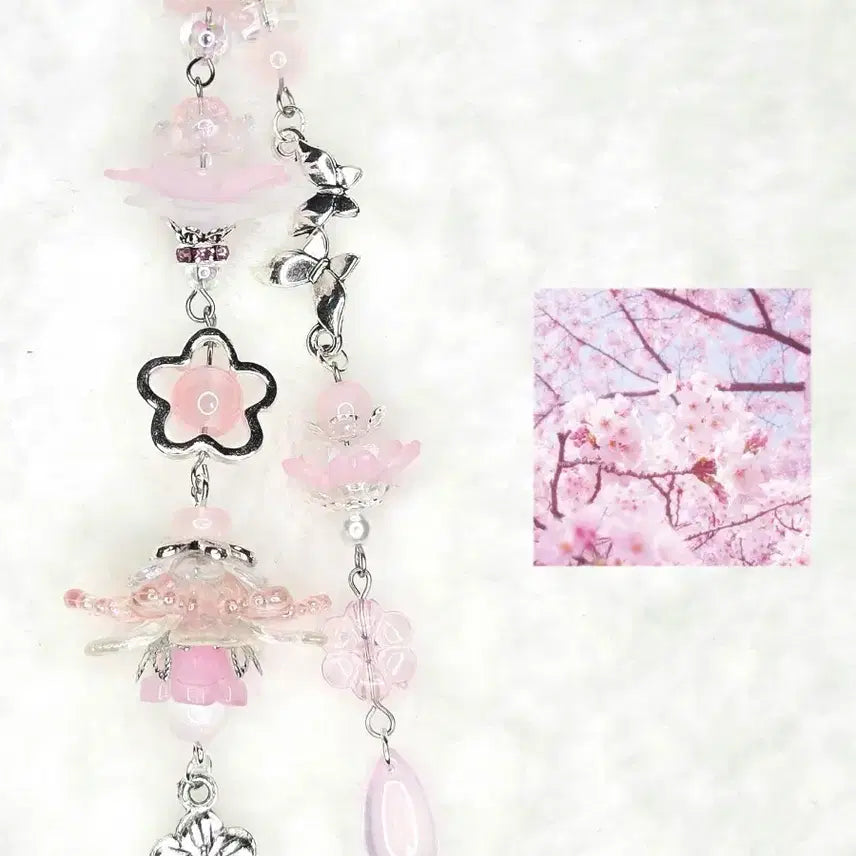 [BUNJANG] Cherry Blossom Theme Bead Keychain / 벚꽃 테마 비즈 키링