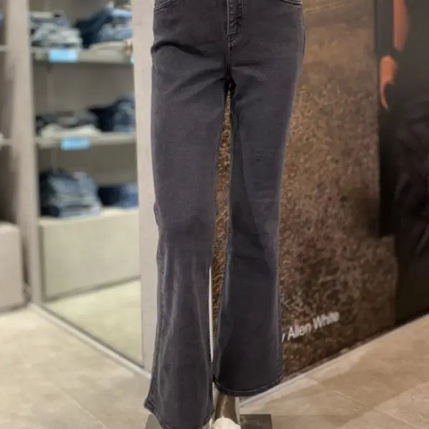 [BUNJANG] Calvin Klein Jeans Black Denim Bootcut Pants / 캘빈클라인진 블랙 데님 부츠컷 바지
