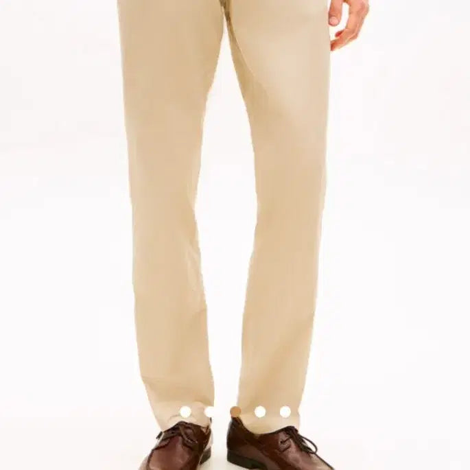 [BUNJANG] Tommy Hilfiger Denton Straight Chino Pants Beige Size 40 / (1회착용) 타미힐피거 남자 바지 40