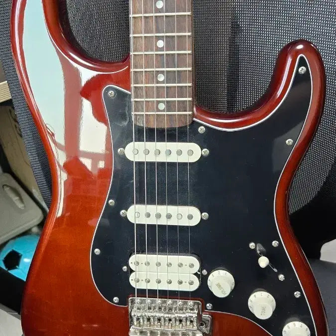 [BUNJANG] Squier Classic Vibe '70s Bass Guitar / 스콰이어 클래식바이브 70s 브라운컬러