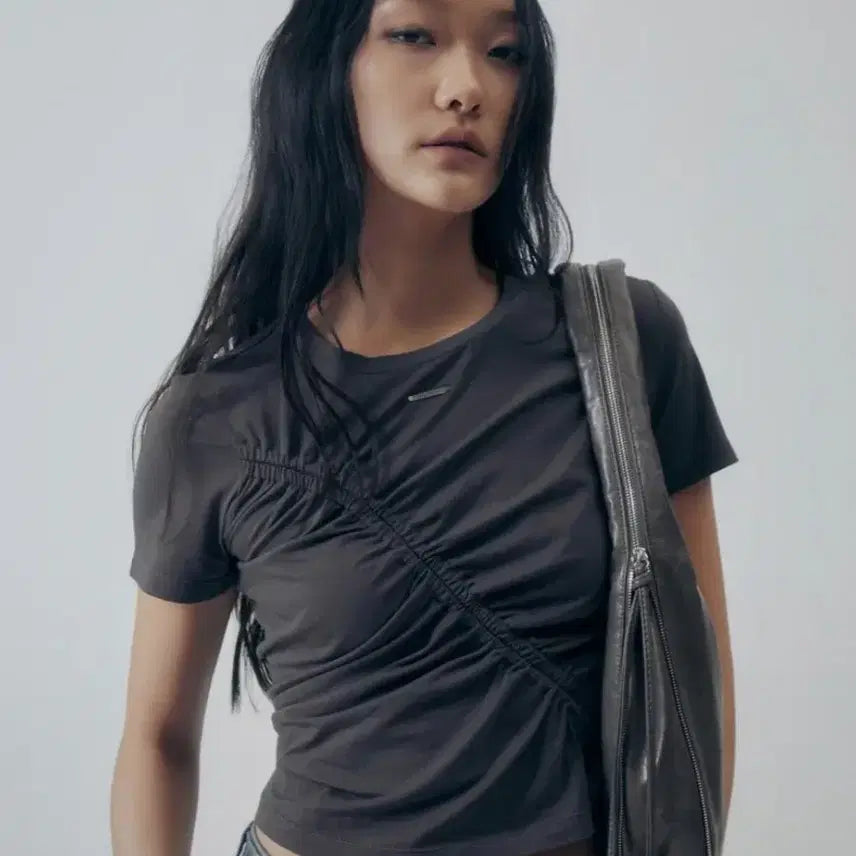 [BUNJANG] trimmingbird Shirring Wave Detail Cropped T-shirt / 트리밍버드 셔링 웨이브 디테일 크롭티 반팔
