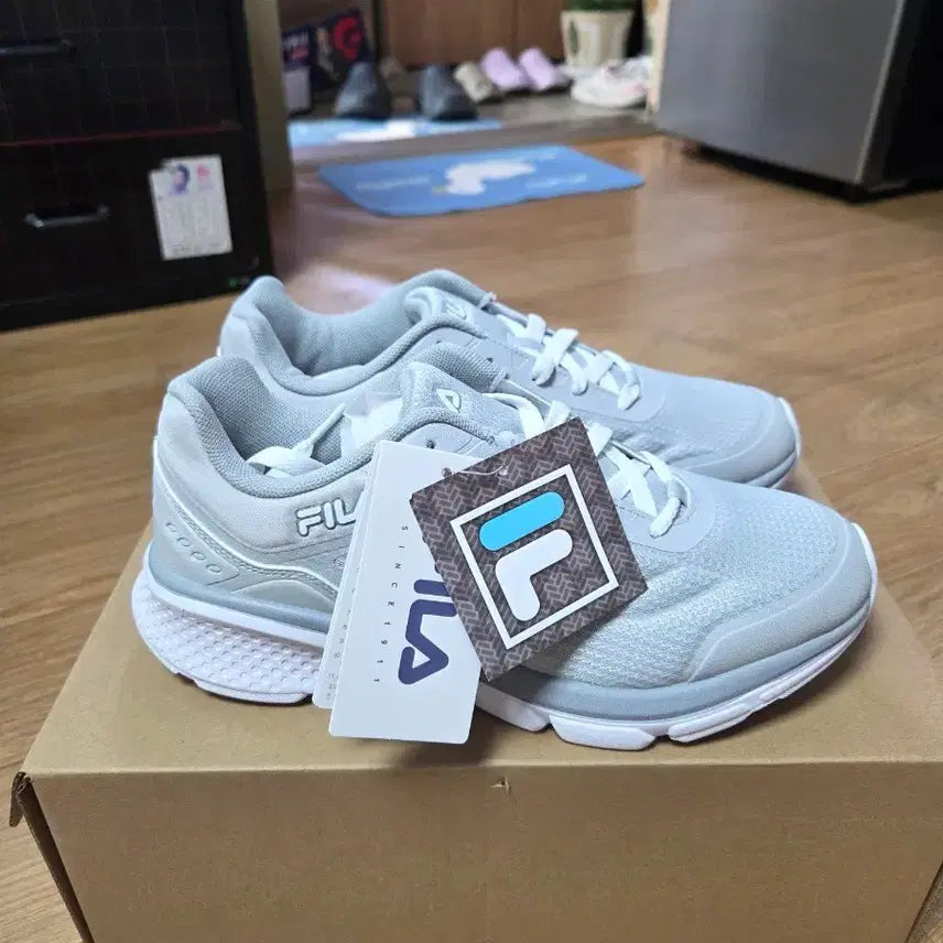 [BUNJANG] Fila Lightweight Walking Shoes / 새상품)휠라 경량 워킹화 250.255