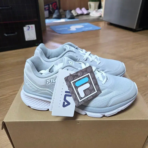 [BUNJANG] Fila Lightweight Walking Shoes / 새상품)휠라 경량 워킹화 250.255