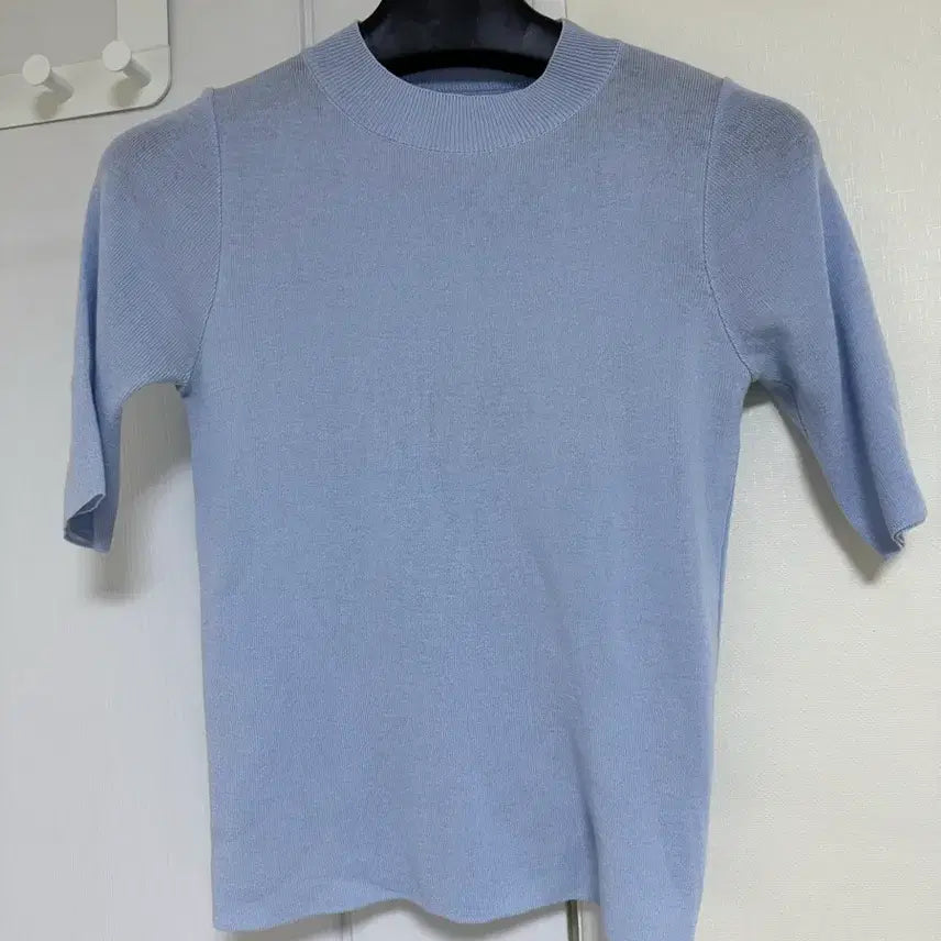 [BUNJANG] Light Blue Short Sleeve Knit Top / 소라색 반팔 니트