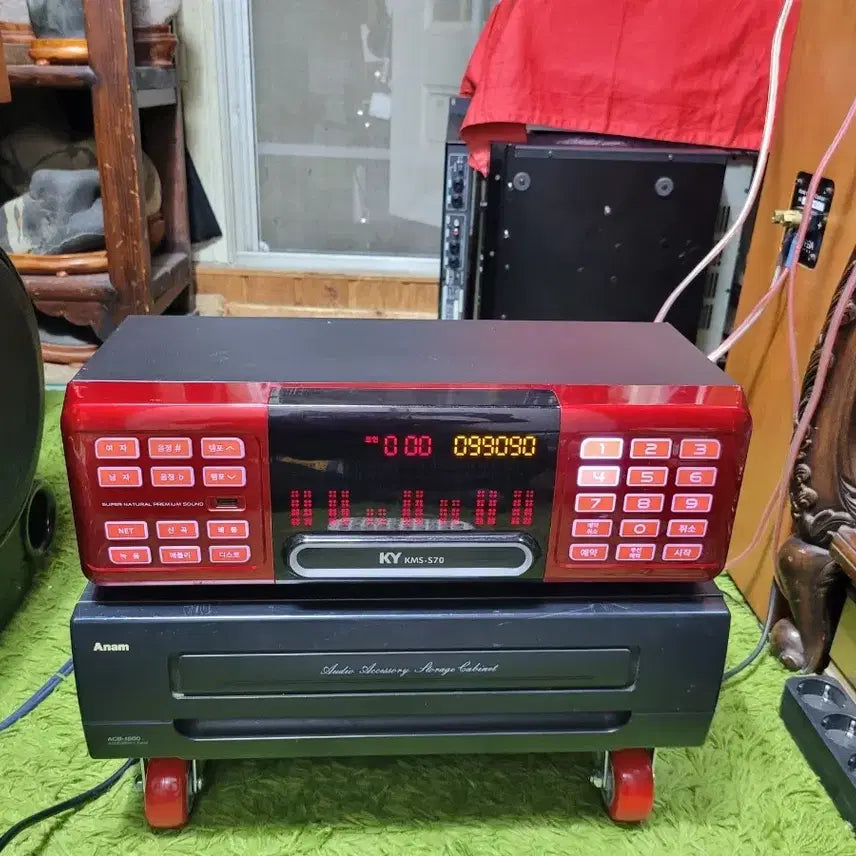 [BUNJANG] Geumyoung KMS-S70 Karaoke Machine with Score Display / 금영 KMS -S70 노래방 반주기 악보 표출