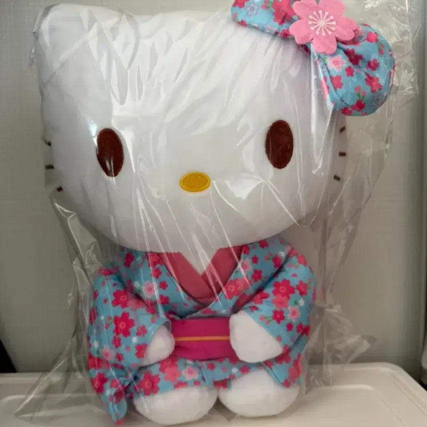 [BUNJANG] Hello Kitty Large Kimono Plush / 헬로키티 대형 기모노 인형