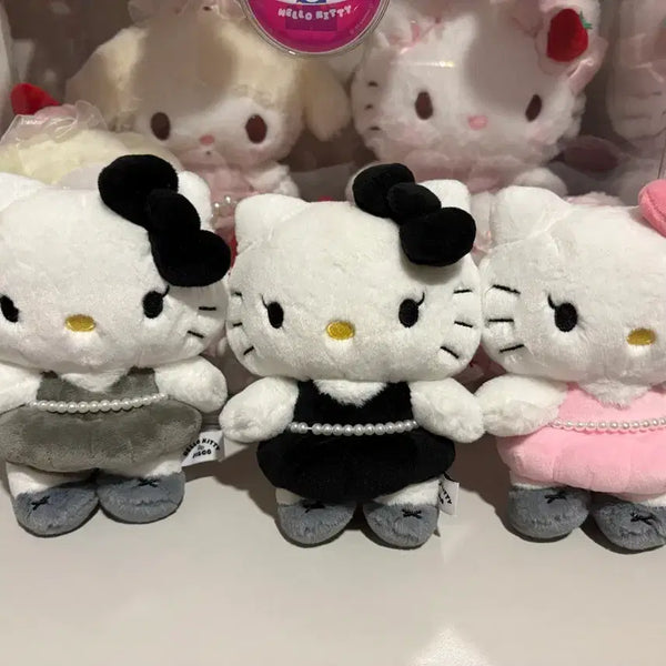 [BUNJANG] Hello Kitty x Jisoo Random Plush Keychain Bundle Set / 헬로키티 x 지수 랜덤 플러시 키링 일괄판매