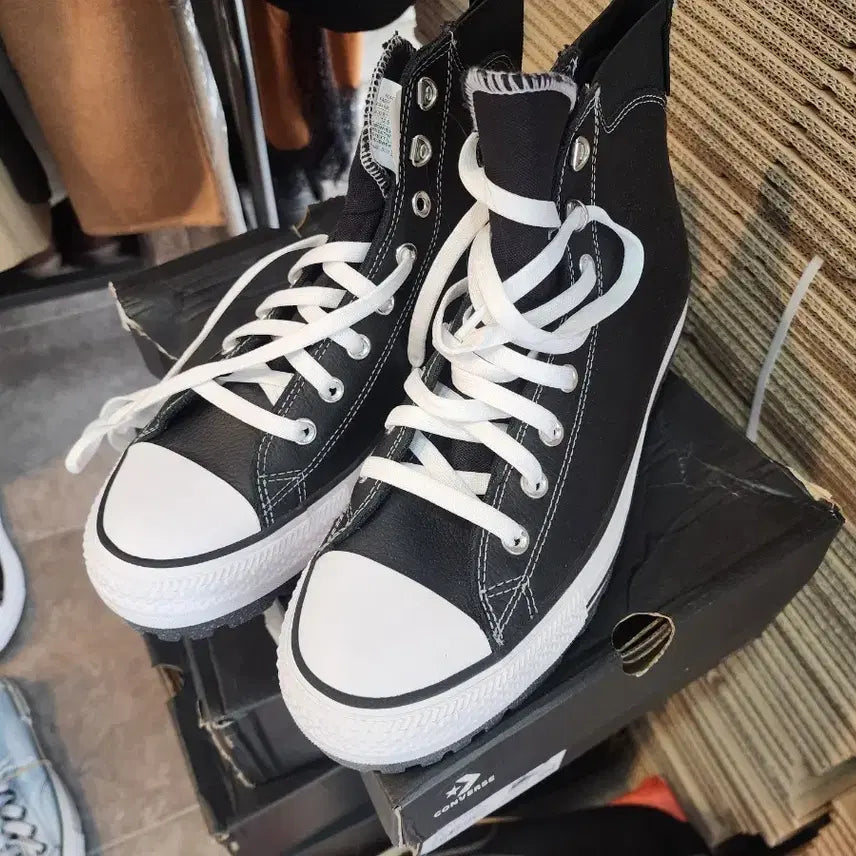 [BUNJANG] Converse Chuck Taylor All-Star High Top Black Sneakers / 컨버스 하이탑 블랙