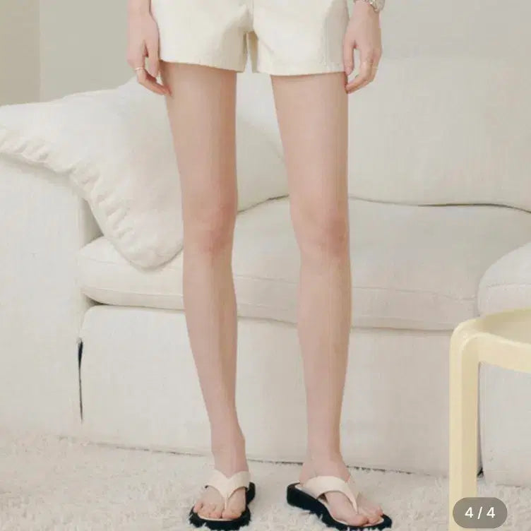 [BUNJANG] Lookast Beth Denim Short Pants Ivory M / (새상품)룩캐스트 베스 데님 숏팬츠 아이보리m