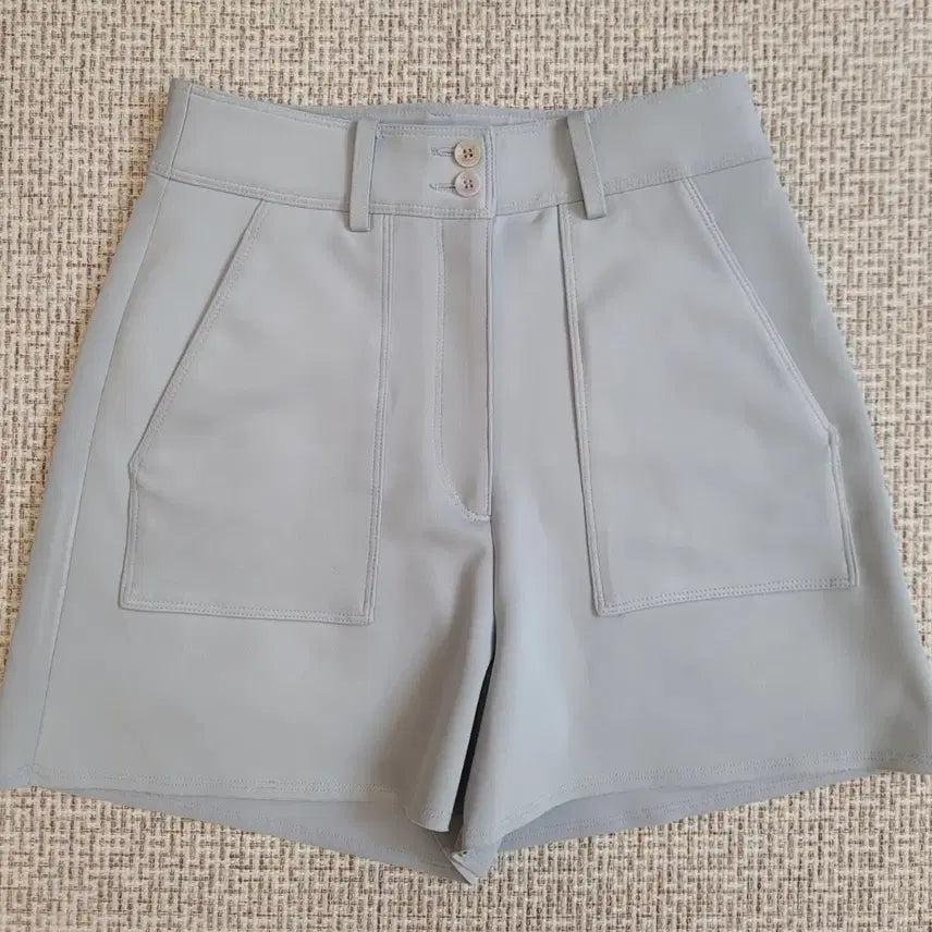 [BUNJANG] Bruhaha Light Grey Pin-tuck Shorts Size S / 브루하하 라이트그레이 핀턱 반바지 S