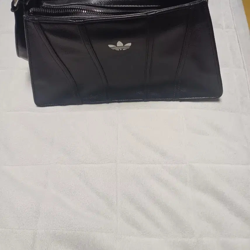 [BUNJANG] Adidas Leather Shoulder Bag Black / 아디다스 숄더백 블랙