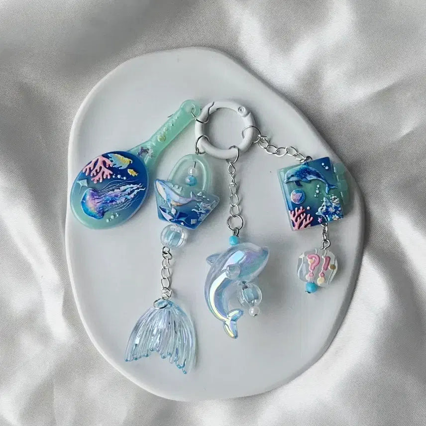 [BUNJANG] Whale Jellyfish Summer Ocean Resin Keychain / (주말할인) 고래 해파리 여름 바다 키링