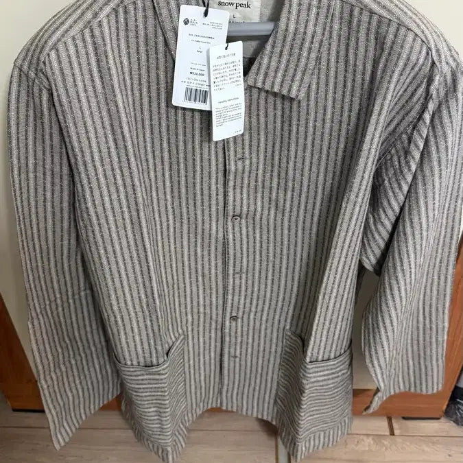 [BUNJANG] Snow Peak Linen Cotton Stripe Shirt - Beige, Size L / 새상품) 스노우피크 린넨 셔츠