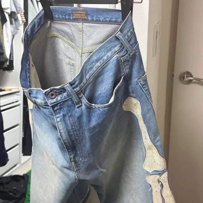 [BUNJANG] Capital Brand Embroidered Short Pants (Size 34) / 캐피탈 본자수 숏 팬츠 34