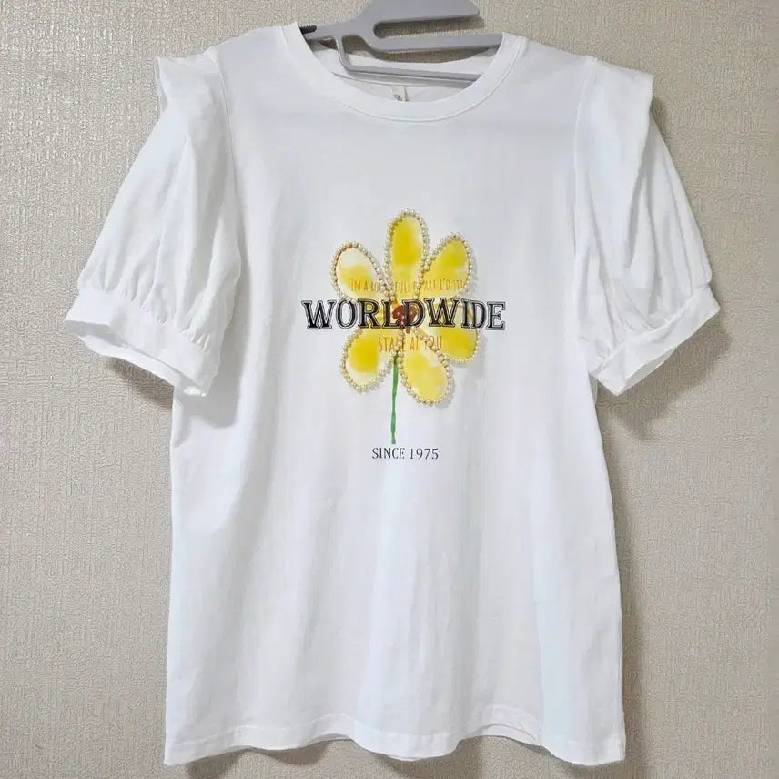 [BUNJANG] Beaded Floral T-Shirt / 구슬꽃티셔츠