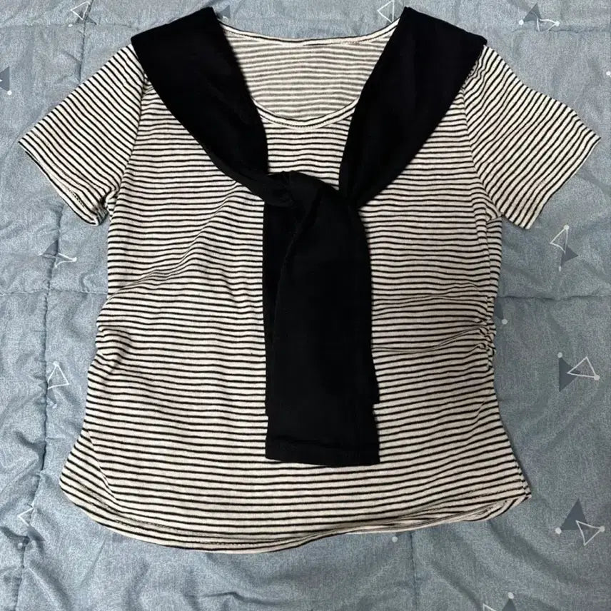 [BUNJANG] Stripe Necktie Blouse / 스트라이프 넥타이 블라우스