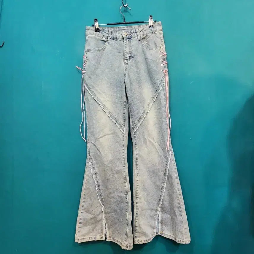 [BUNJANG] Ribbon Point Light Washing Bootcut Denim Jeans / (새제품)리본포인트 라이트 워싱 부츠컷 데님
