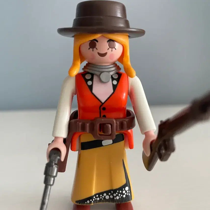 [BUNJANG] Playmobil Cowgirl Figure (Used) / 중고 플레이모빌 카우걸