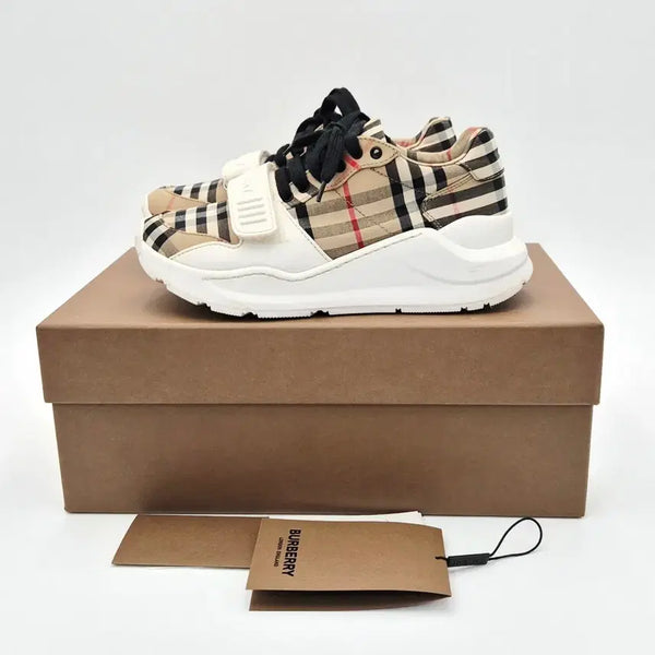 [BUNJANG] Burberry Regis Low Canvas Sneakers (EU 36.5) / [중고명품셀렉트] 버버리 레지스 로우 스니커즈 36.5