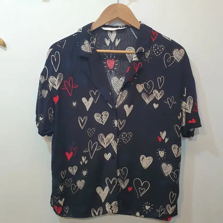[BUNJANG] Zara Viscose Heart Pattern Short Sleeve Shirt / zara 비스코스 하트 패턴 반팔 셔츠