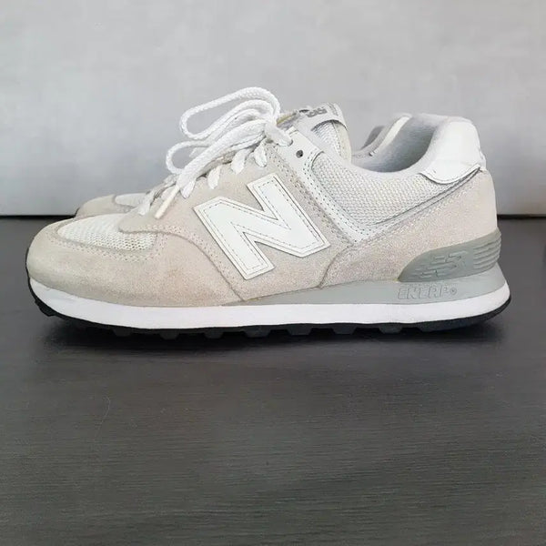 [BUNJANG] New Balance 574 Ivory Sneakers (250mm) / 뉴발란스 574 아이보리 (250)