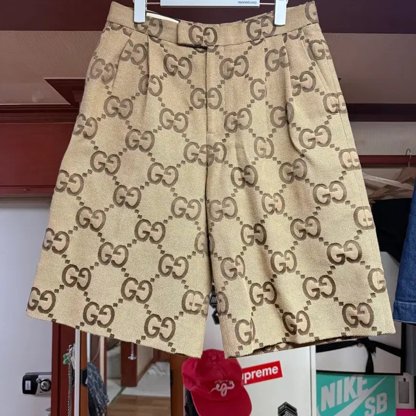 [BUNJANG] Gucci Jumbo Logo Bermuda Shorts / [46]구찌 점보 버뮤다