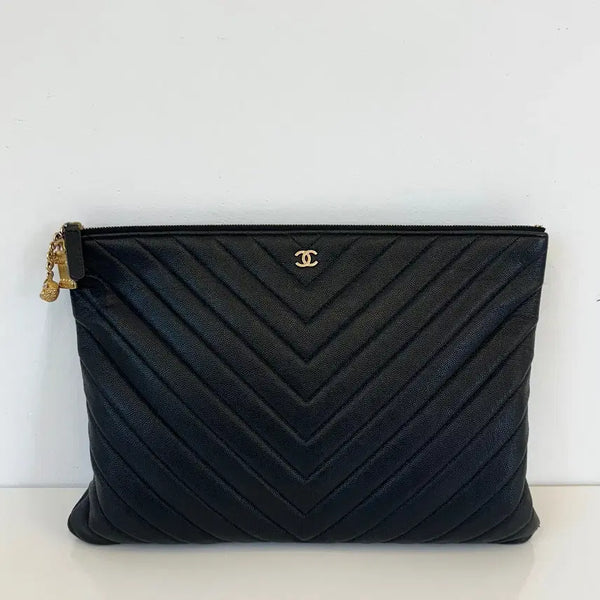 [BUNJANG] Chanel Chevron Clutch Bag Large / 샤넬 쉐브론 클러치백 라지