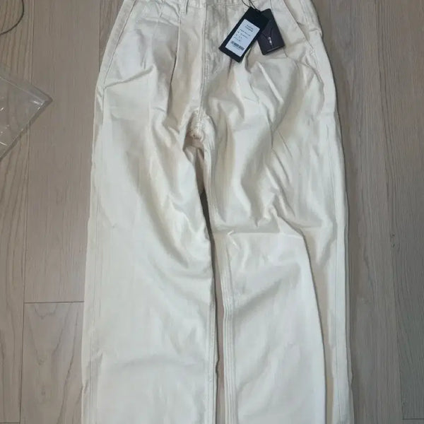 [BUNJANG] Musinsa Standard Ivory Pintuck Wide Pants Size 31 / 무신사스탠다드 아이보리 핀턱 와이드 팬츠 새상품 31