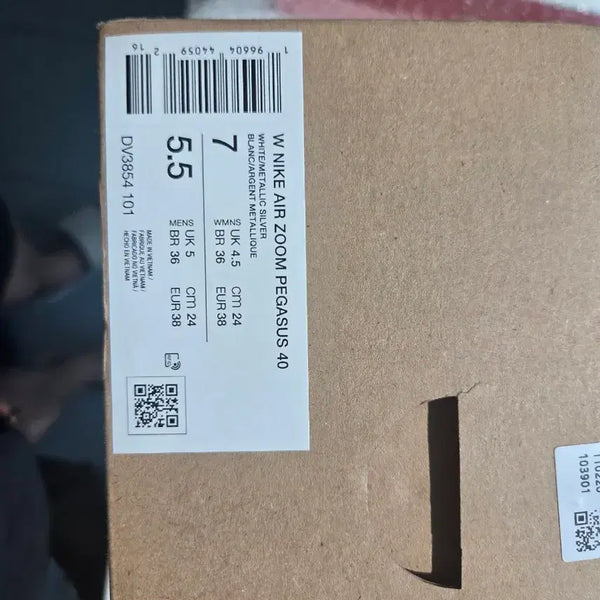 [BUNJANG] Nike Air Zoom Pegasus 40 White Metallic Silver Women's Running Shoes / (W) 나이키 에어 줌 페가수스 40 화이트 메탈릭 실버