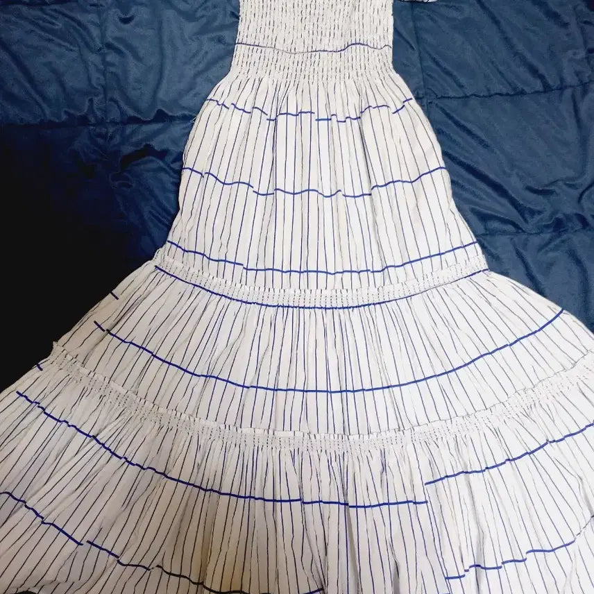 [BUNJANG] Off-Shoulder Square Smocked Long Dress / 오프숄더  스퀘어 스모킹  롱원피스 블루 체크 스트라이프