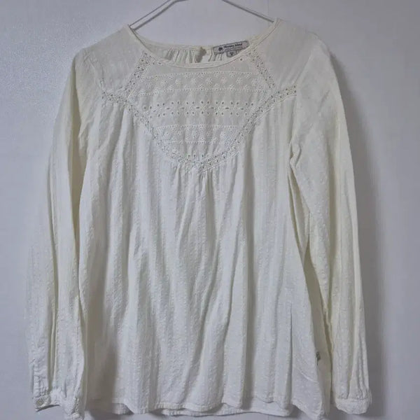 [BUNJANG] Thursday Island Punching Eyelet Blouse / 써스데이아일랜드 펀칭 아일렛 블라우스