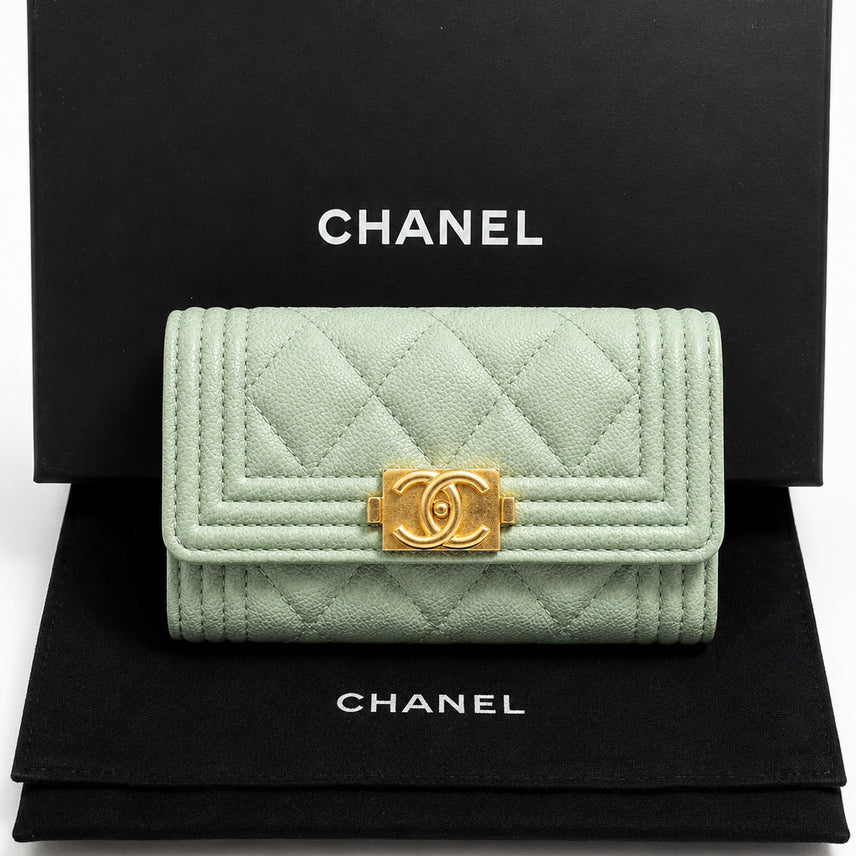 [BUNJANG] Chanel Boy Wallet Mint Caviar Leather Gold Hardware / [풀구성 상태좋음]샤넬 보이 지갑 민트 금장 26번대 풀구성
