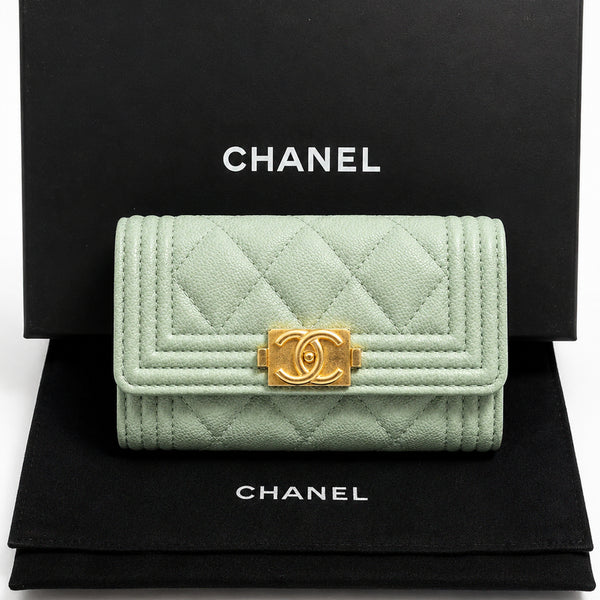 [BUNJANG] Chanel Boy Wallet Mint Caviar Leather Gold Hardware / [풀구성 상태좋음]샤넬 보이 지갑 민트 금장 26번대 풀구성