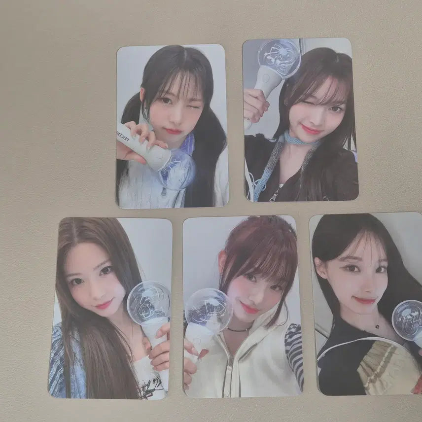 [BUNJANG] Lisanne Official Lightstick POB Photocard Set / 세트 / 일괄) 리센느 응원봉 특전 포토카드 세트