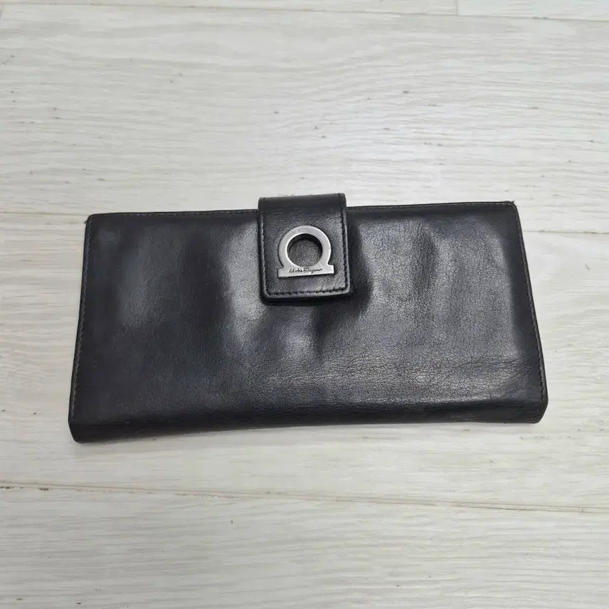 [BUNJANG] Ferragamo Gancini Long Wallet / (정품)페라가모 간치니 장지갑//상태양호
