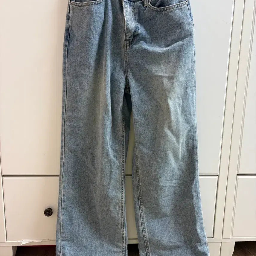 [BUNJANG] Semi-Wide Denim Jeans / 세미와이드 데님 청바지