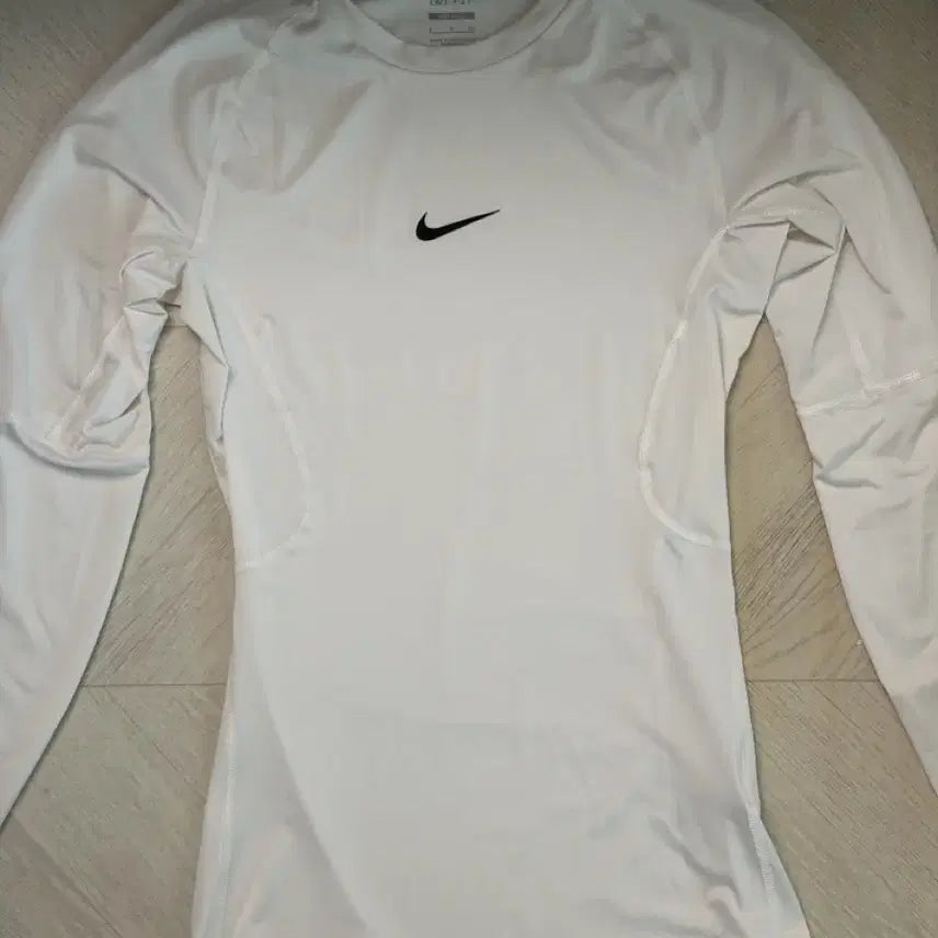 [BUNJANG] Nike Pro Dri-FIT White Long Sleeve Men's Fitness Top / (S) 나이키 프로 드라이핏 화이트 긴팔 FB7920-100
