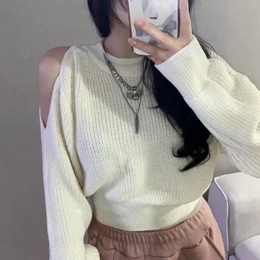[BUNJANG] One-Shoulder Off-Shoulder Crop Knit / 원숄더 오프숄더 크롭 니트