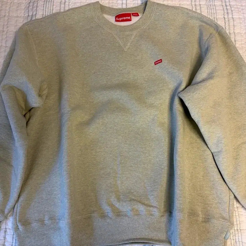 [BUNJANG] Supreme Small Logo Crewneck Sweatshirt / 슈프림 스몰로고 맨투맨