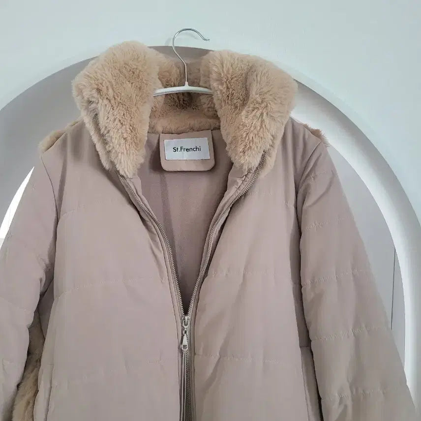 [BUNJANG] St. Frenchi Fur Collar Jacket Beige / St. Frenchi 퍼 카라 자켓 베이지