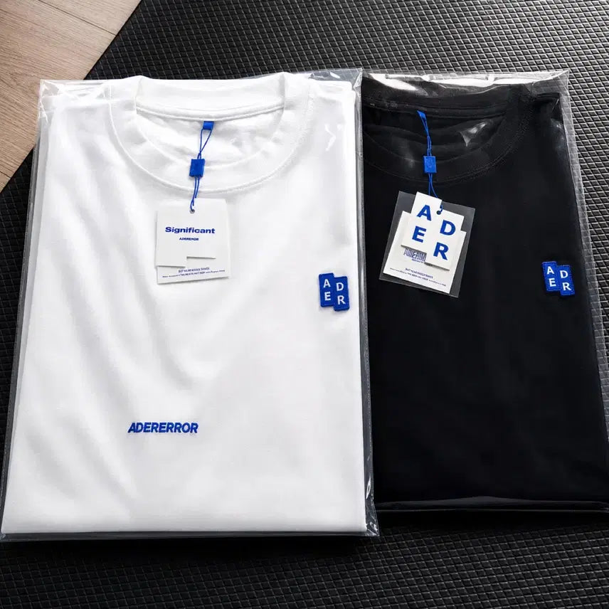 [BUNJANG] Ader Error Signature T-Shirt Black/White Sealed / 아더에러 시그니처 반팔 티셔츠 블랙/화이트 미개봉 새상품 남녀공용