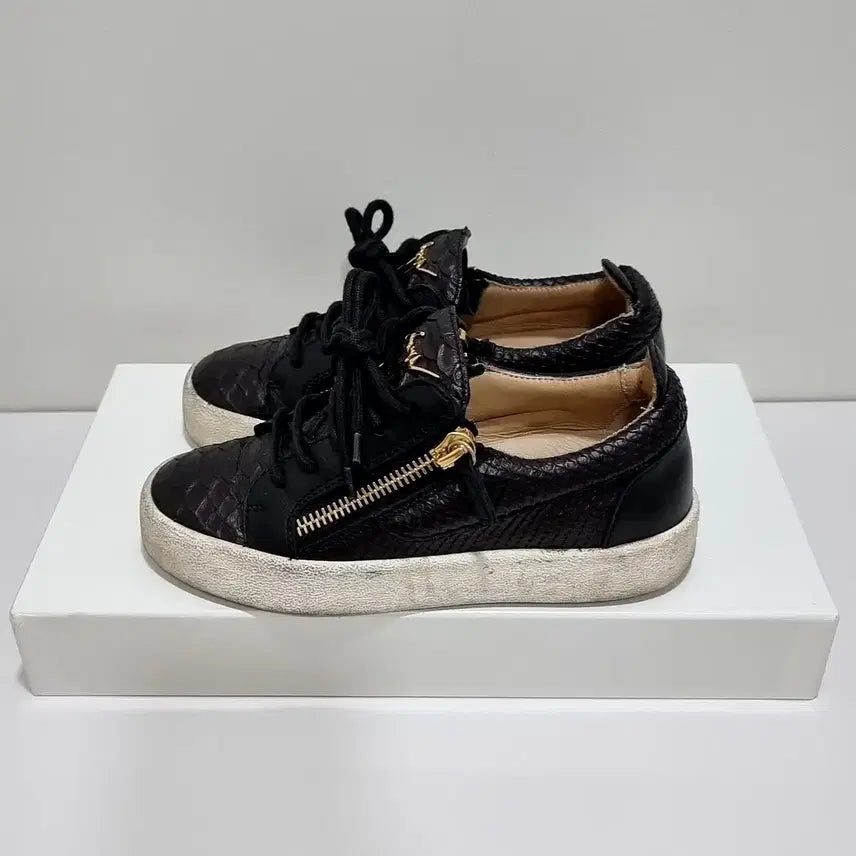 [BUNJANG] Giuseppe Zanotti May London Women's Sneakers Slip-on / 쥬세페자노티 35 225 메이런던 스니커즈 여성 슬립온 운동화 명품
