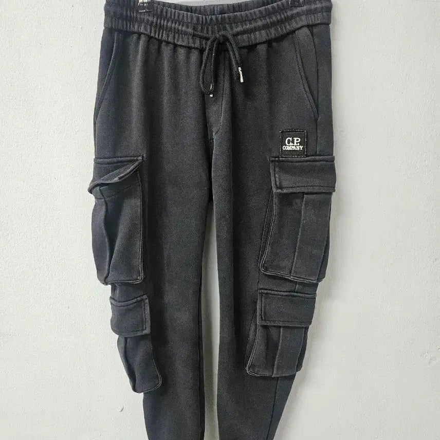 [BUNJANG] CP Company Cargo Jogger Pants Black / CP컴퍼니 카고 조거 팬츠 블랙
